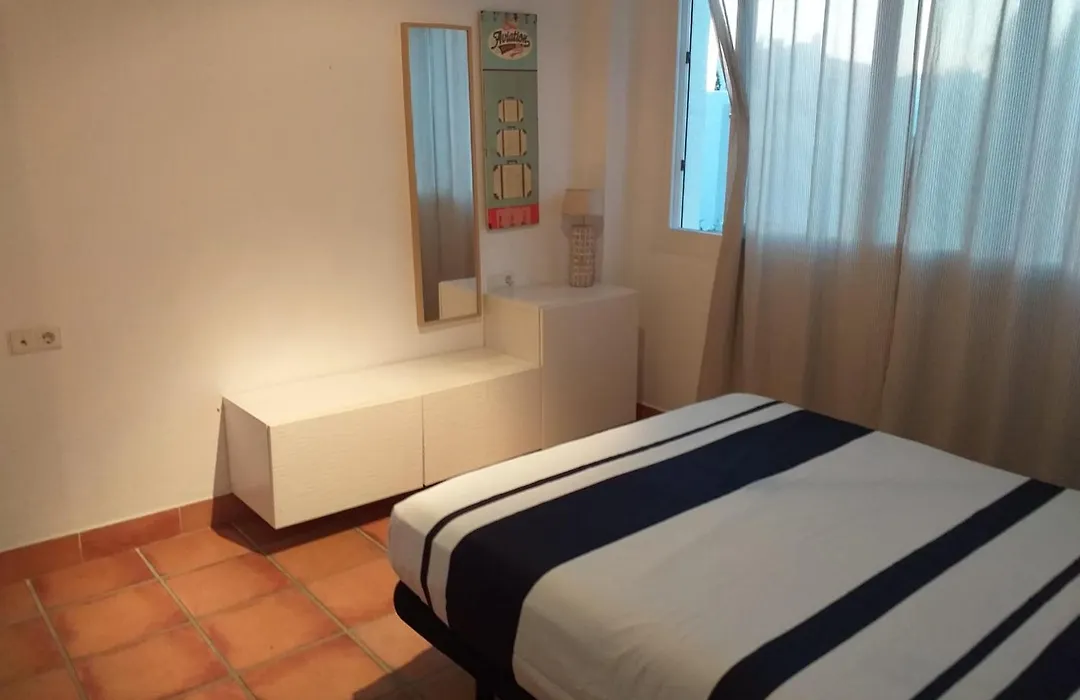 Adosado tres habitaciones, en Bahía de la Plata, Zahara de los atunes-1